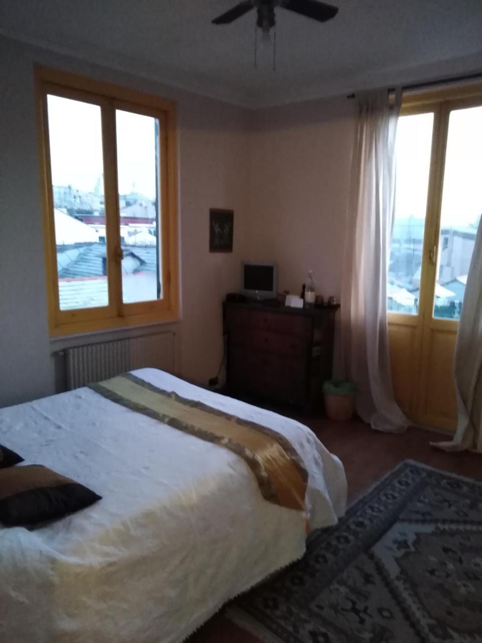 Bed And Breakfast " La Terrazza" Genua Buitenkant foto